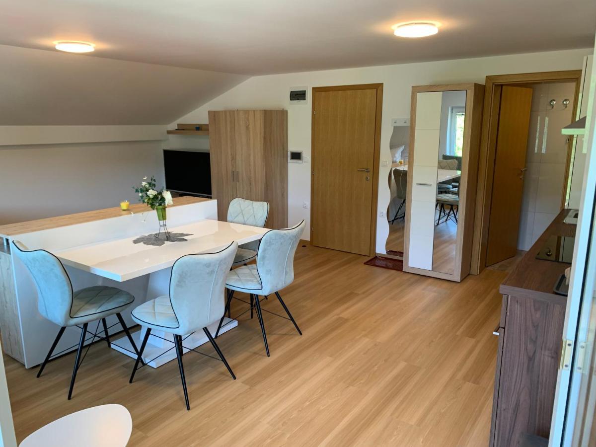 Apartmaji Pr' Nas 라스코 외부 사진